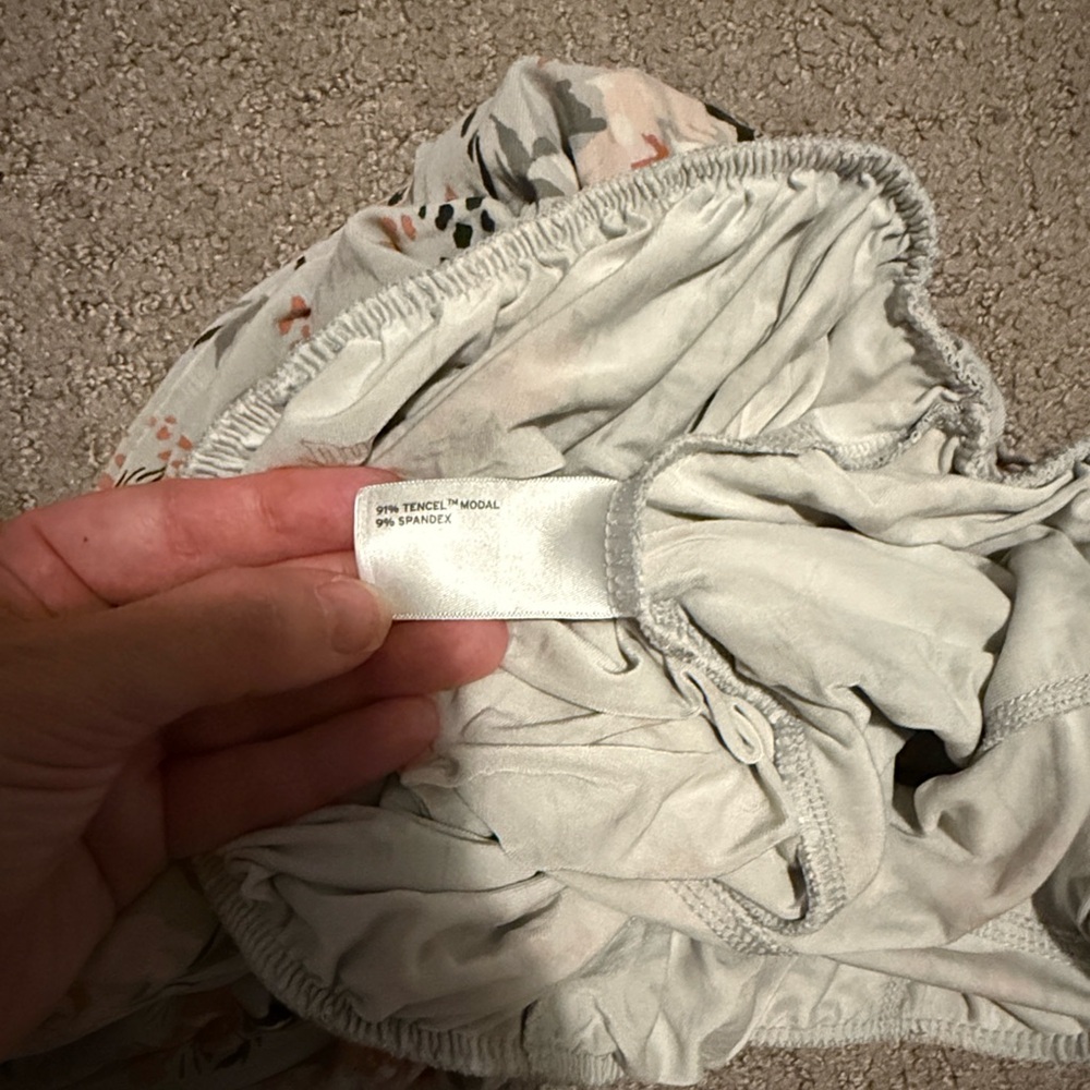 Duluth Trading Co Women’s Small Grey Floral Modal Pants Pockets Comfy Coastal - Picture 9 of 10